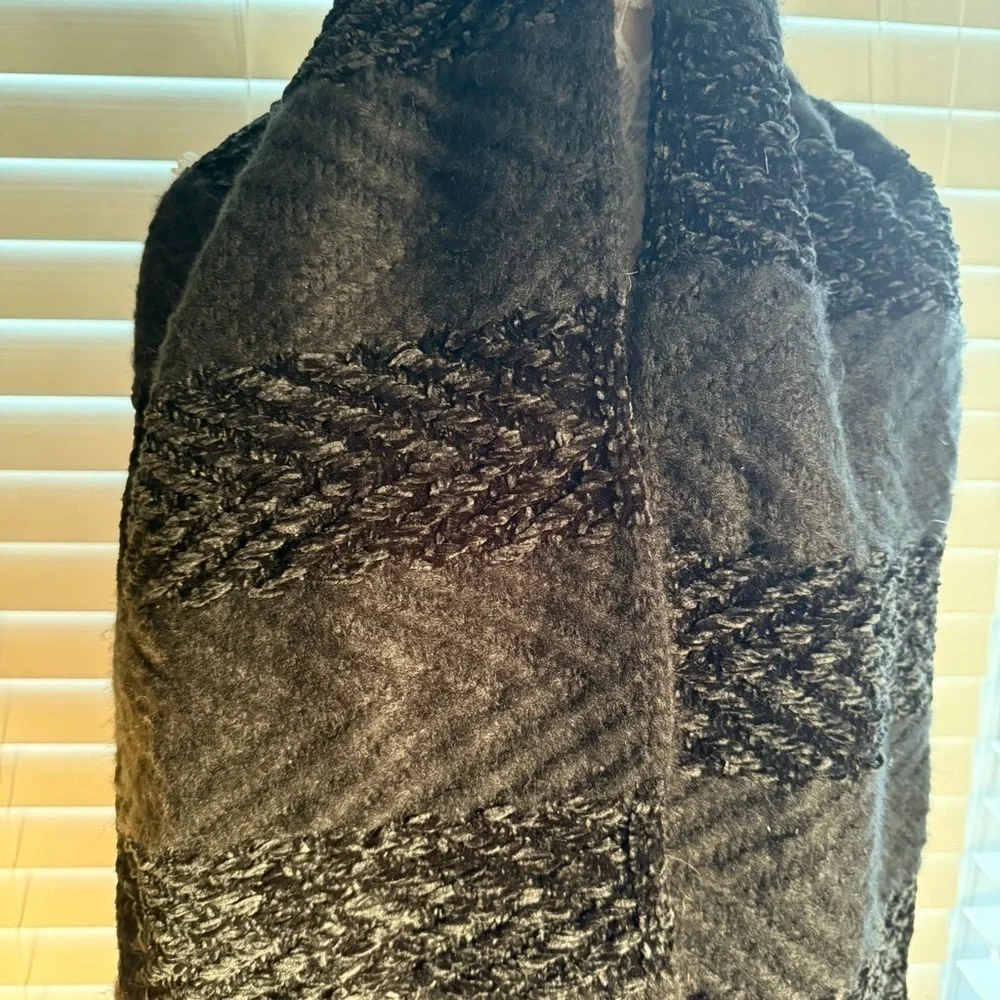 Rebecca Minkoff Blocked Yarn Muffler Cozy black scarf tonal patterns 11”x80”